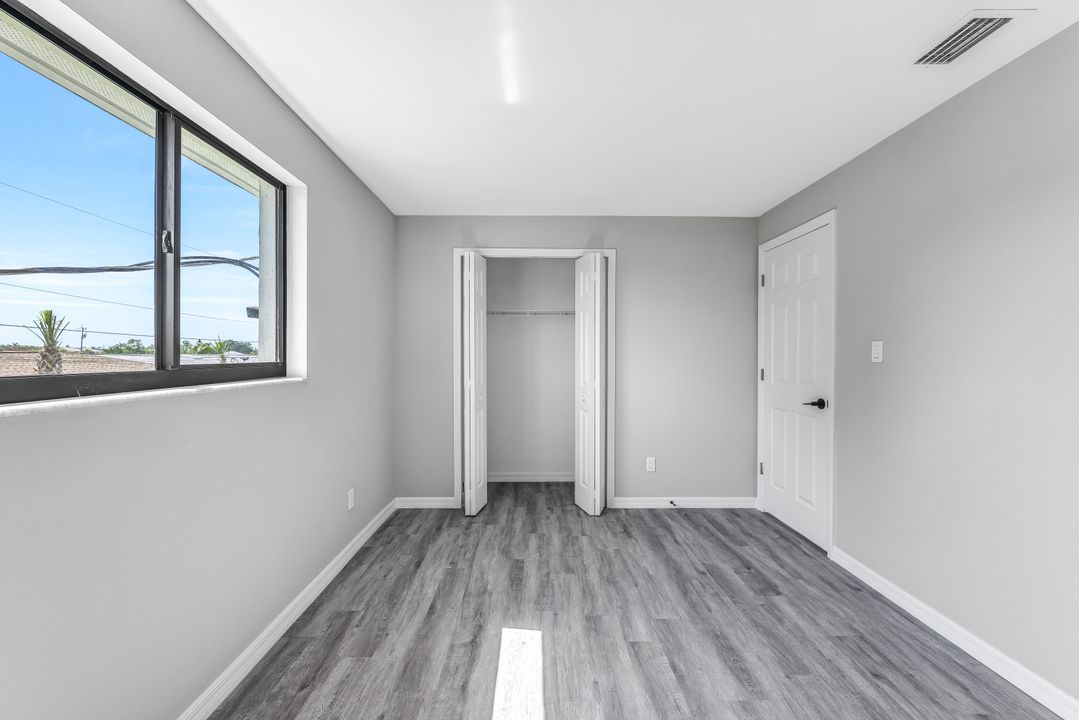 4815 Tudor Dr #5-8, Cape Coral, FL 33904