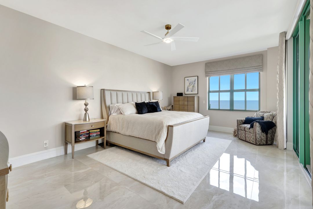 930 Cape Marco Dr #506, Marco Island, FL 34145