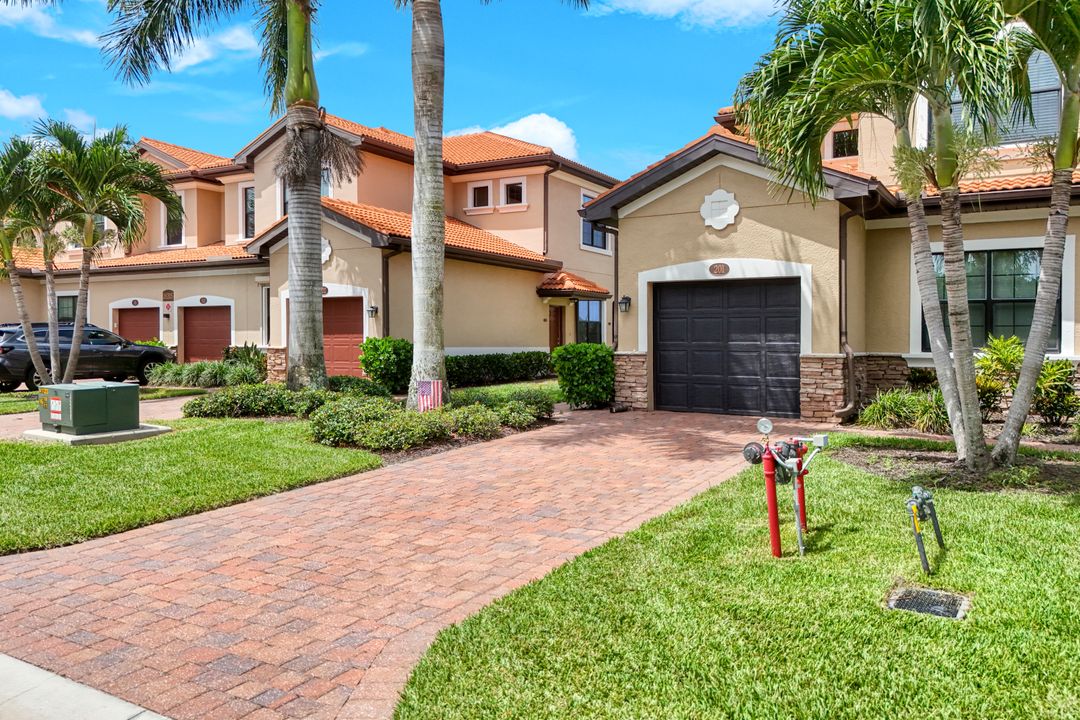 26201 Palace Ln #201, Bonita Springs, FL 34135