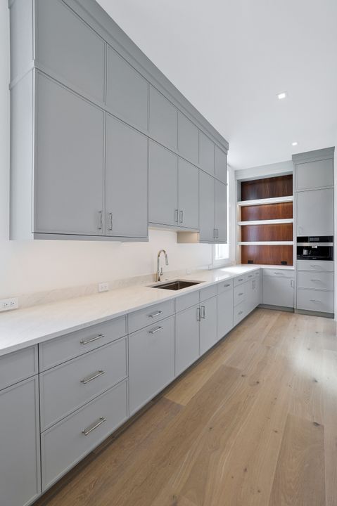 408 16th Ave S, Naples, FL 34102