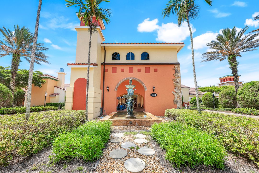 8721 Piazza Del Lago Cir #203, Estero, FL 33928