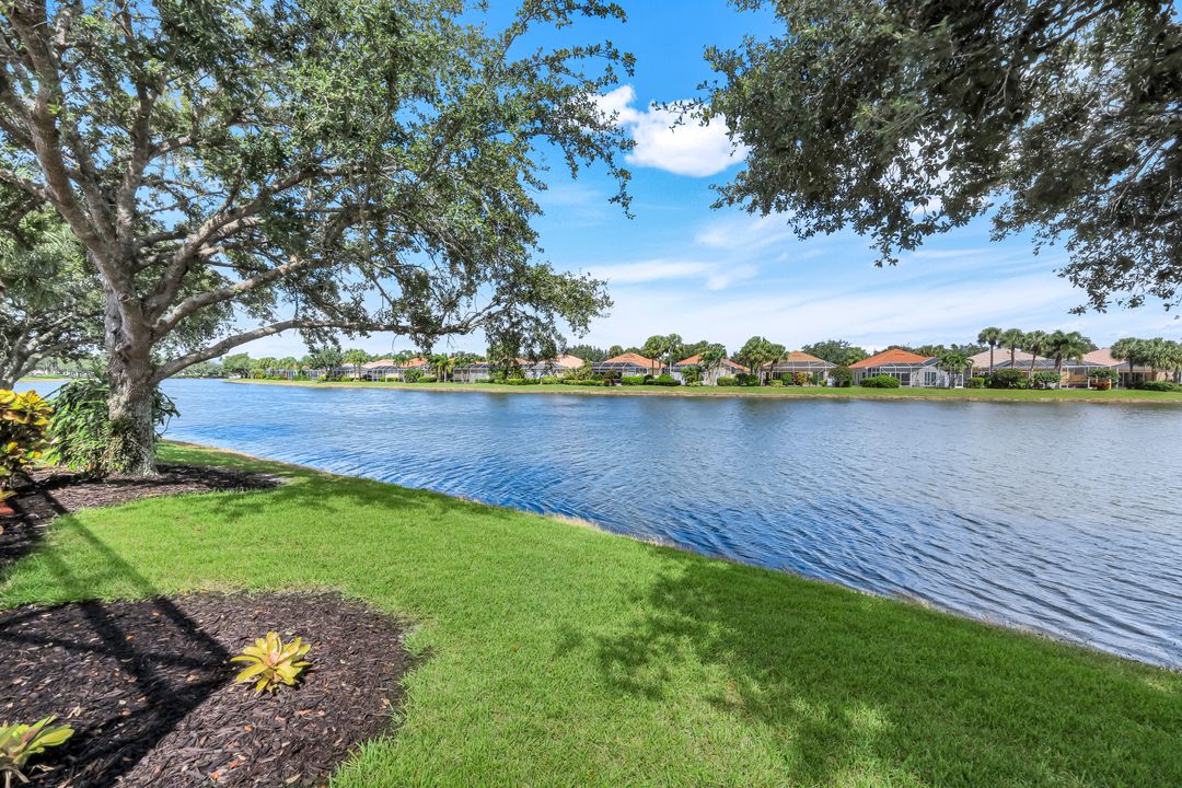 3759 Whidbey Way, Naples, FL 34119