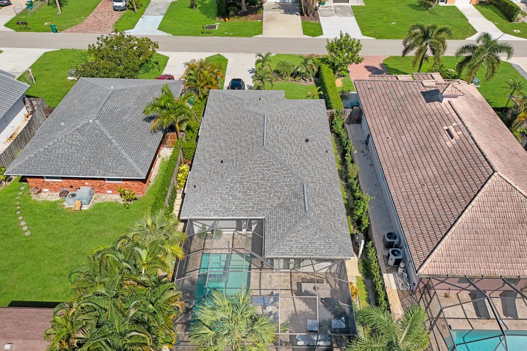 768 96th Ave N, Naples, FL 34108