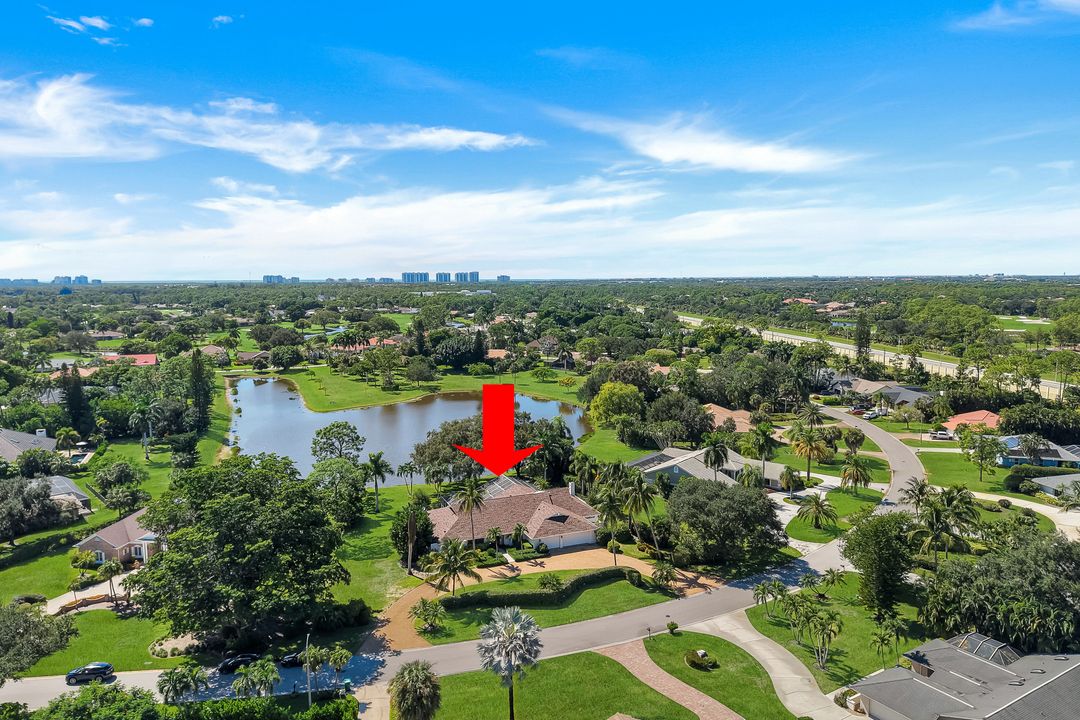 1924 Empress Ct, Naples, FL 34110