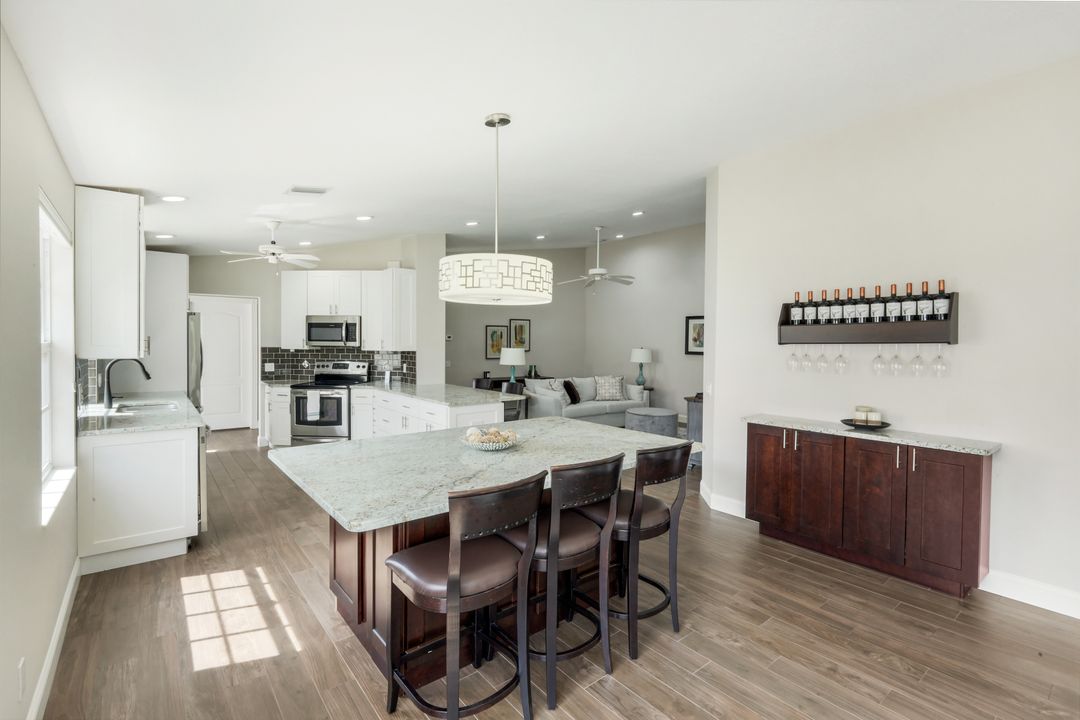 3604 El Verdado Ct, Naples, FL 34109