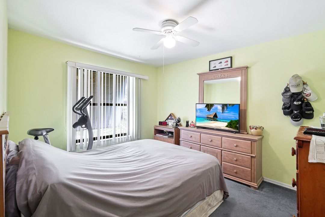 17409 Delaware Rd, Fort Myers, FL 33967