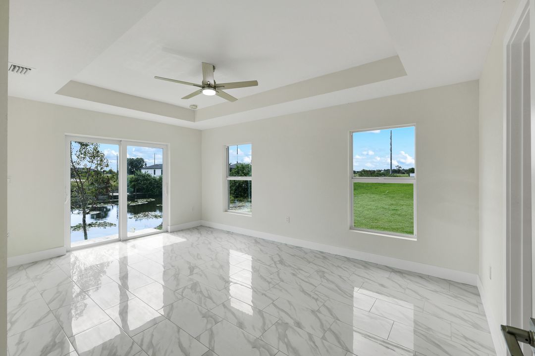 2622 NE 1st Pl, Cape Coral, FL 33909