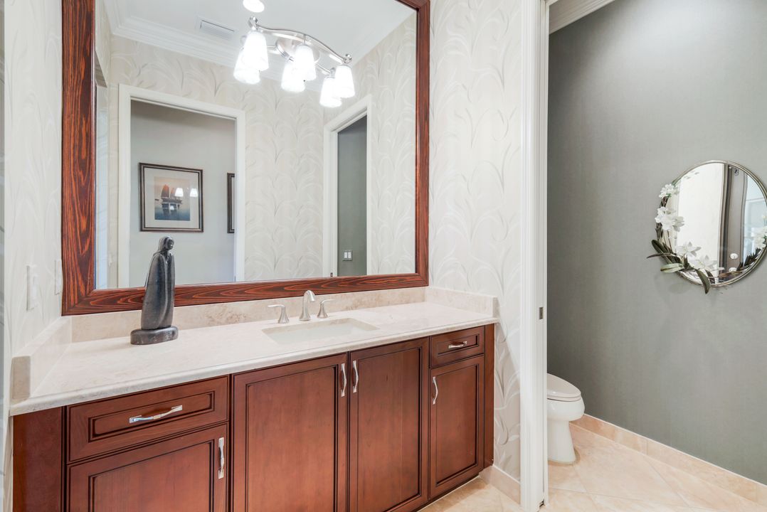 2915 Cinnamon Bay Cir, Naples, FL 34119