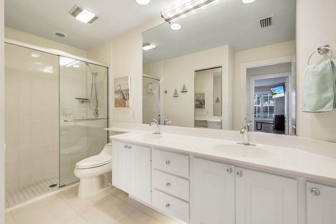 5058 Kingston Way, Naples, FL 34119