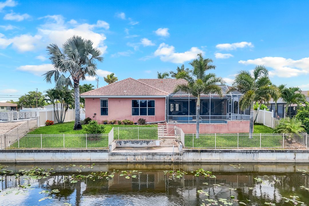 3214 SW 11th Pl, Cape Coral, FL 33914