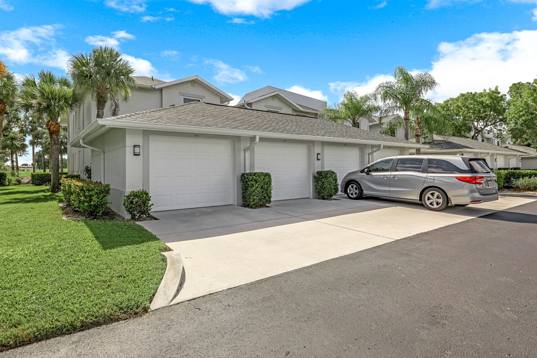 1320 Charleston Square Dr #101, Naples, FL 34110