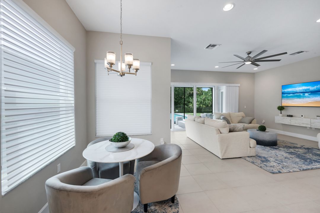 11855 Gardenia Ave, Naples, FL 34120