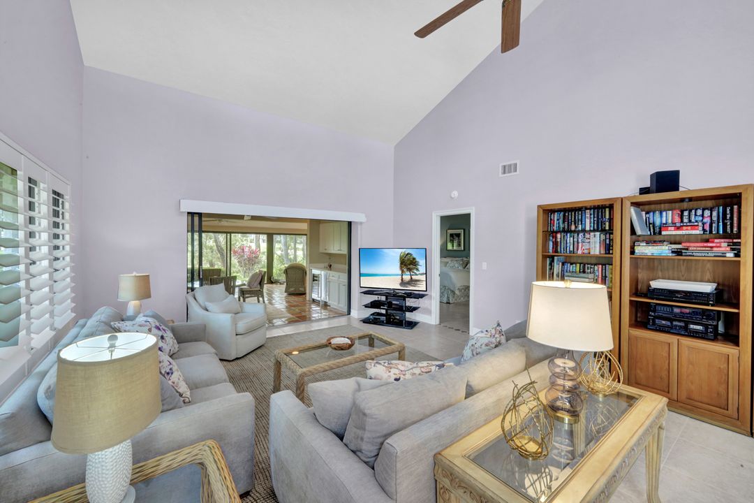 202 Bears Paw Trail, Naples, FL 34105