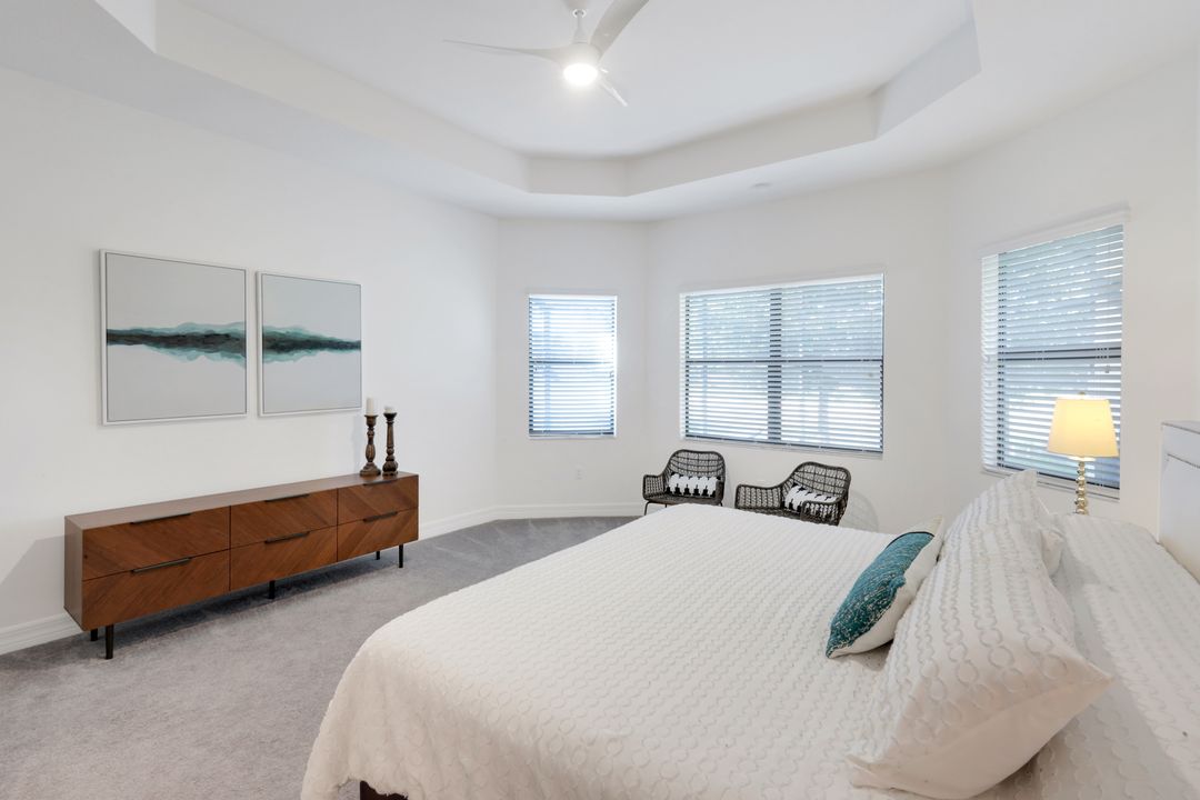 4549 Azalea Dr, Naples, FL 34119