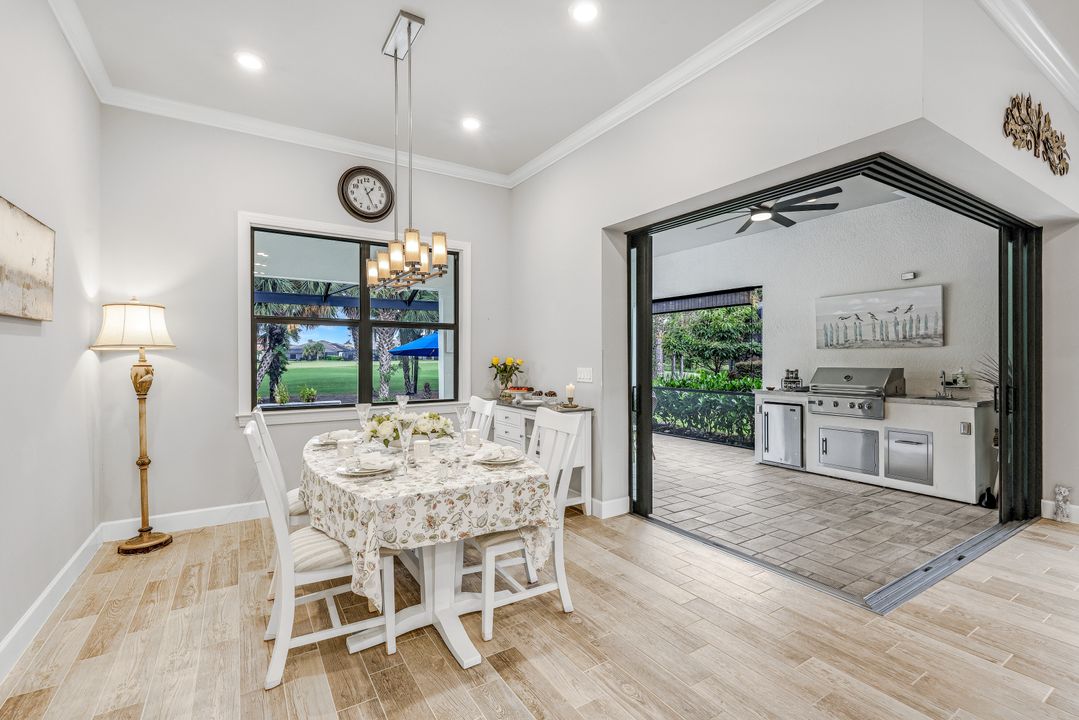 9354 Greyhawk Trl, Naples, FL 34120