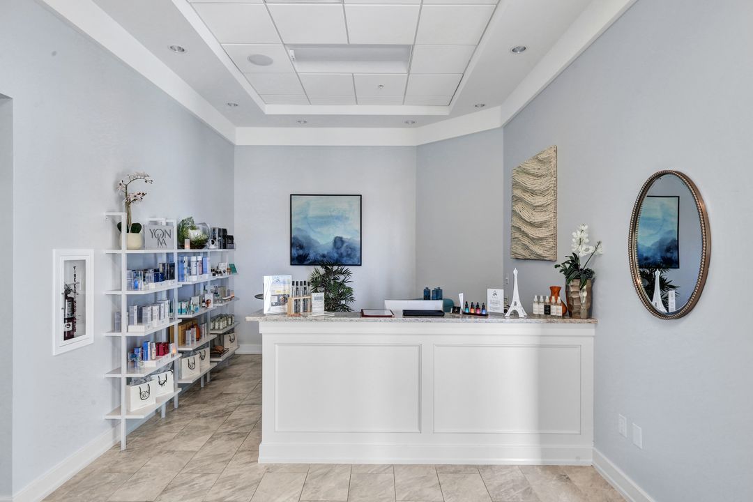 19184 Aqua Shore Dr, Fort Myers, FL 33913