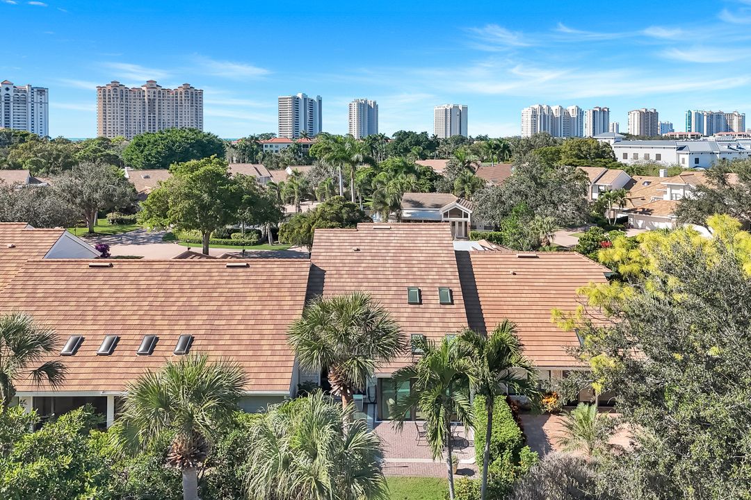 6636 Trident Way, Naples, FL 34108