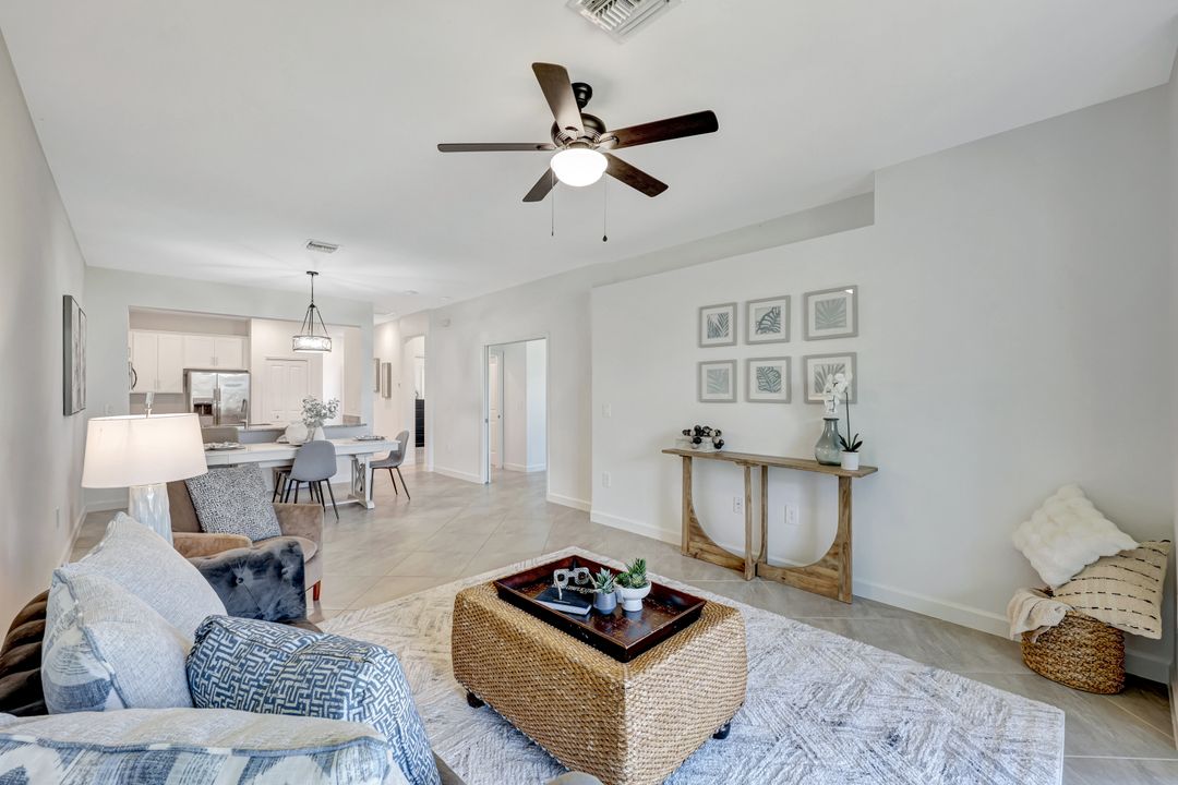 13842 Hunter Oak Dr, Fort Myers, FL 33913