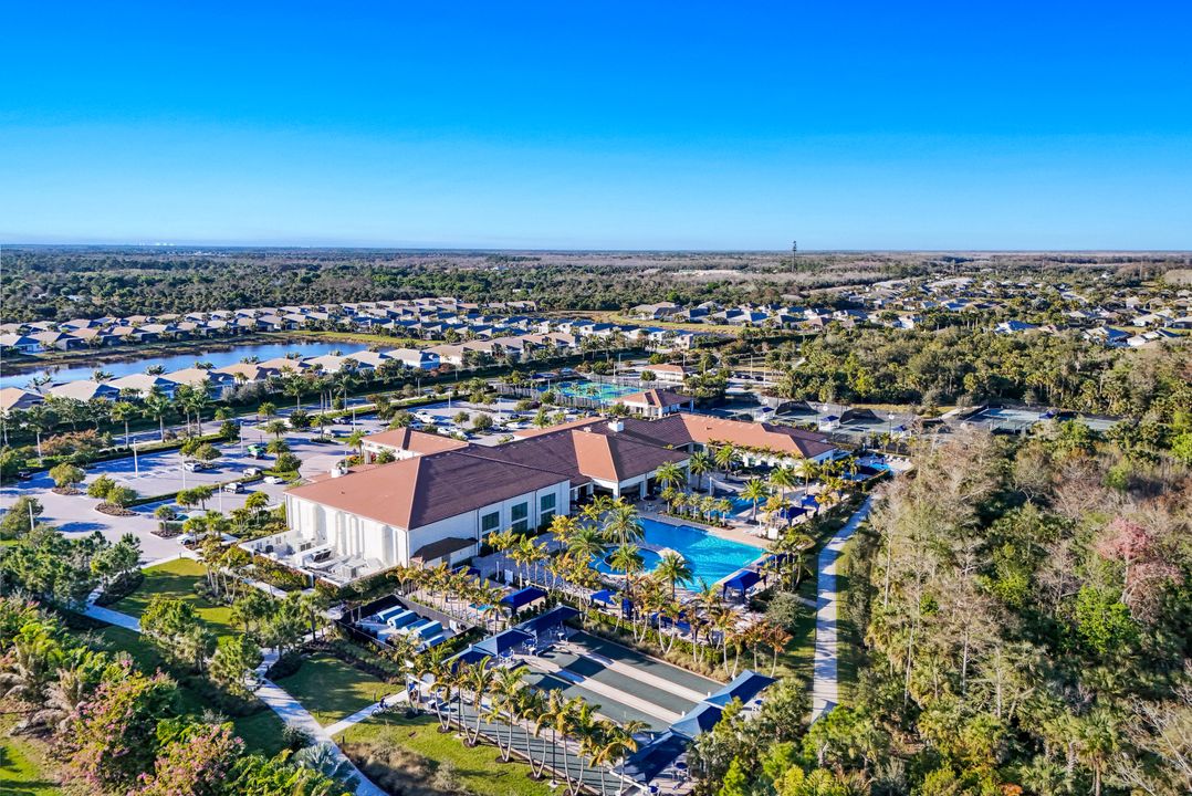 11966 Gardenia Ave, Naples, FL 34120