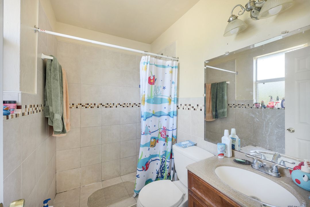 705 SW 27th Terrace, Cape Coral, FL 33914