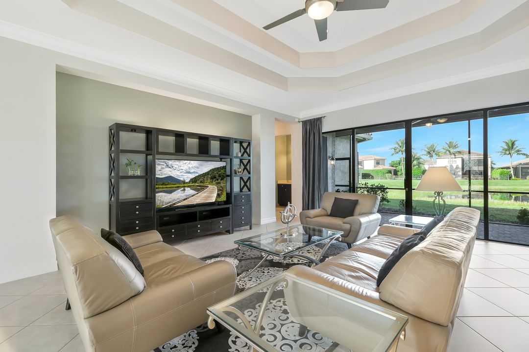 3384 Atlantic Cir, Naples, FL 34119