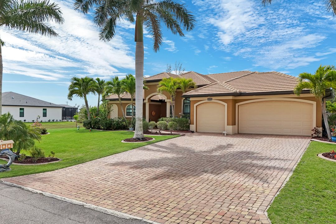 2364 NW 39th Ave, Cape Coral, FL 33993