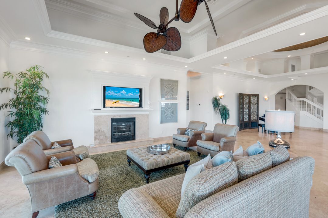 160 Palm St #PH 5, Marco Island, FL 34145