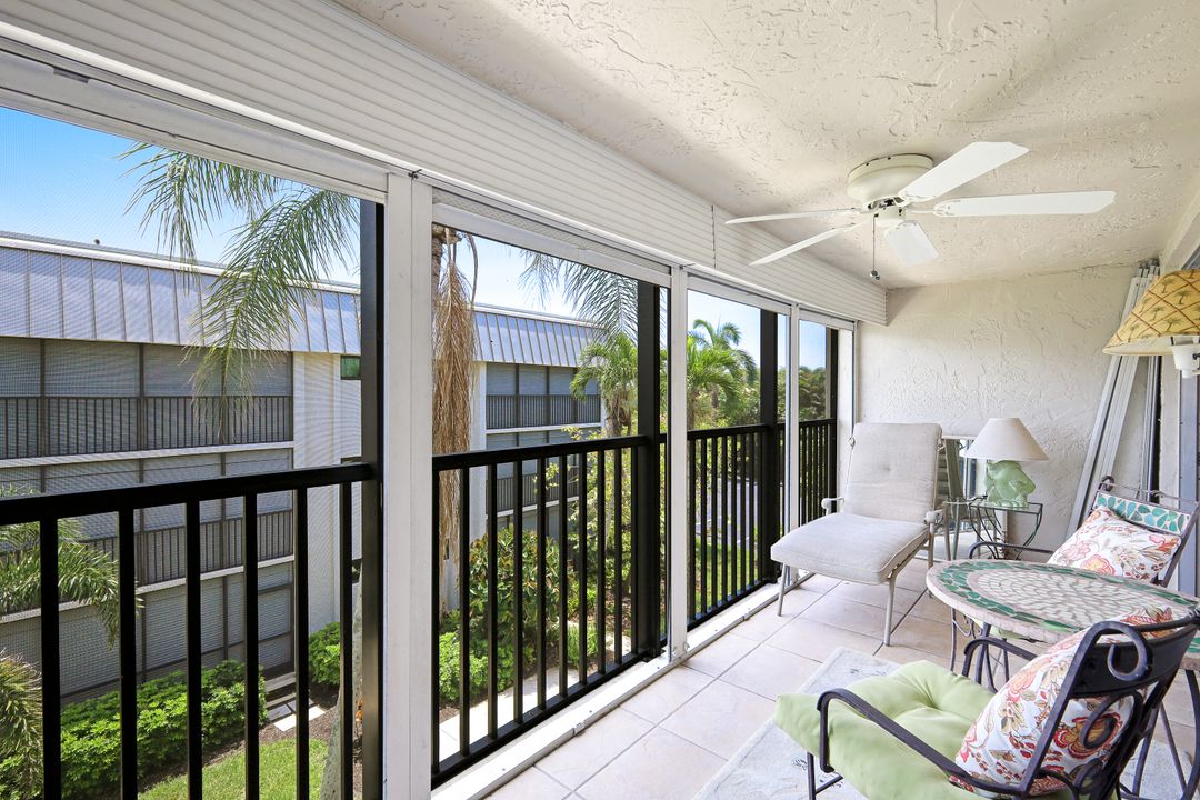 788 Park Shore Dr #E31, Naples, FL 34103