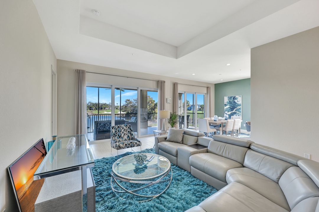 608 El Camino Real #202, Naples, FL 34119