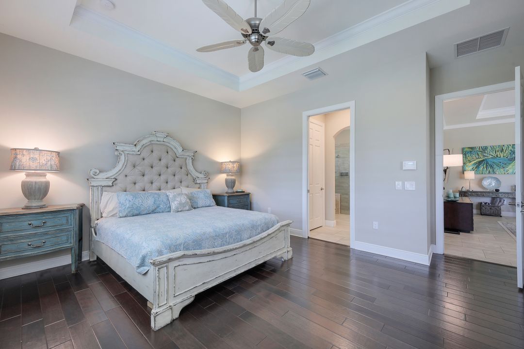 10283 Porto Romano Drive, Miromar Lakes, FL 33913