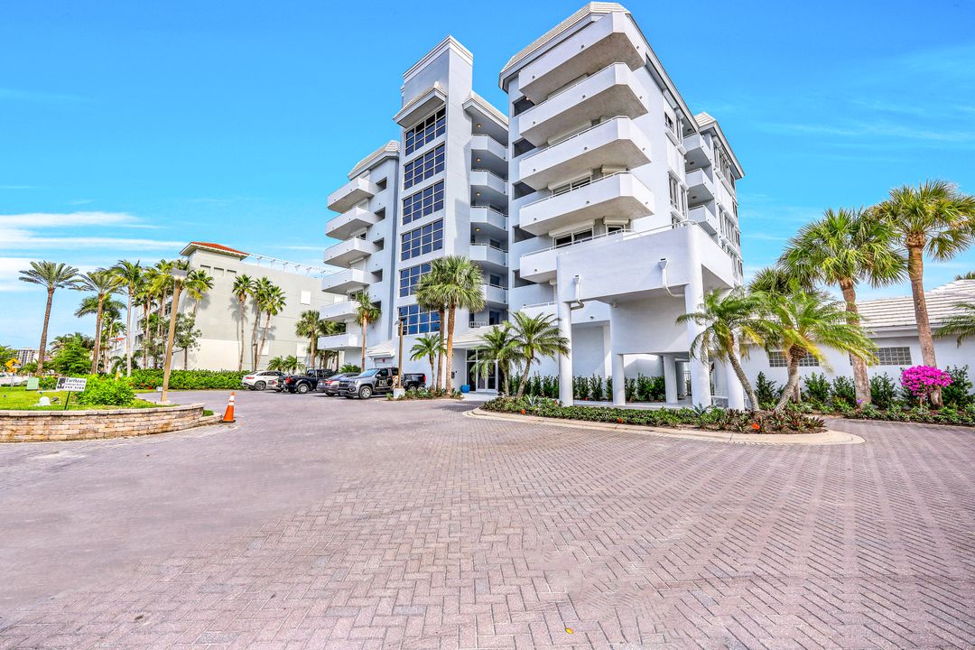 9790 Gulf Shore Dr #505, Naples, FL 34108
