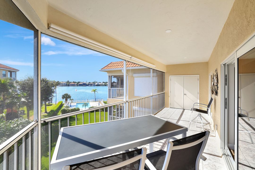 816 W Elkcam Cir #301, Marco Island, FL 34145