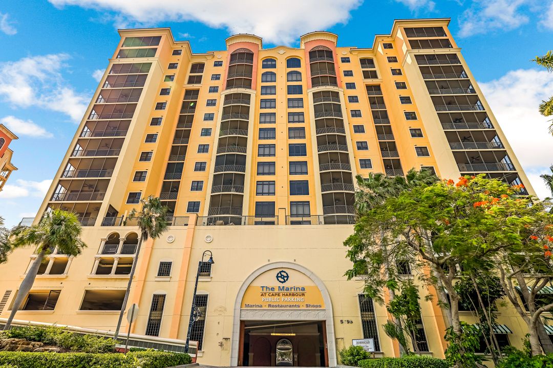 5793 Cape Harbour Dr #613, Cape Coral, FL 33914
