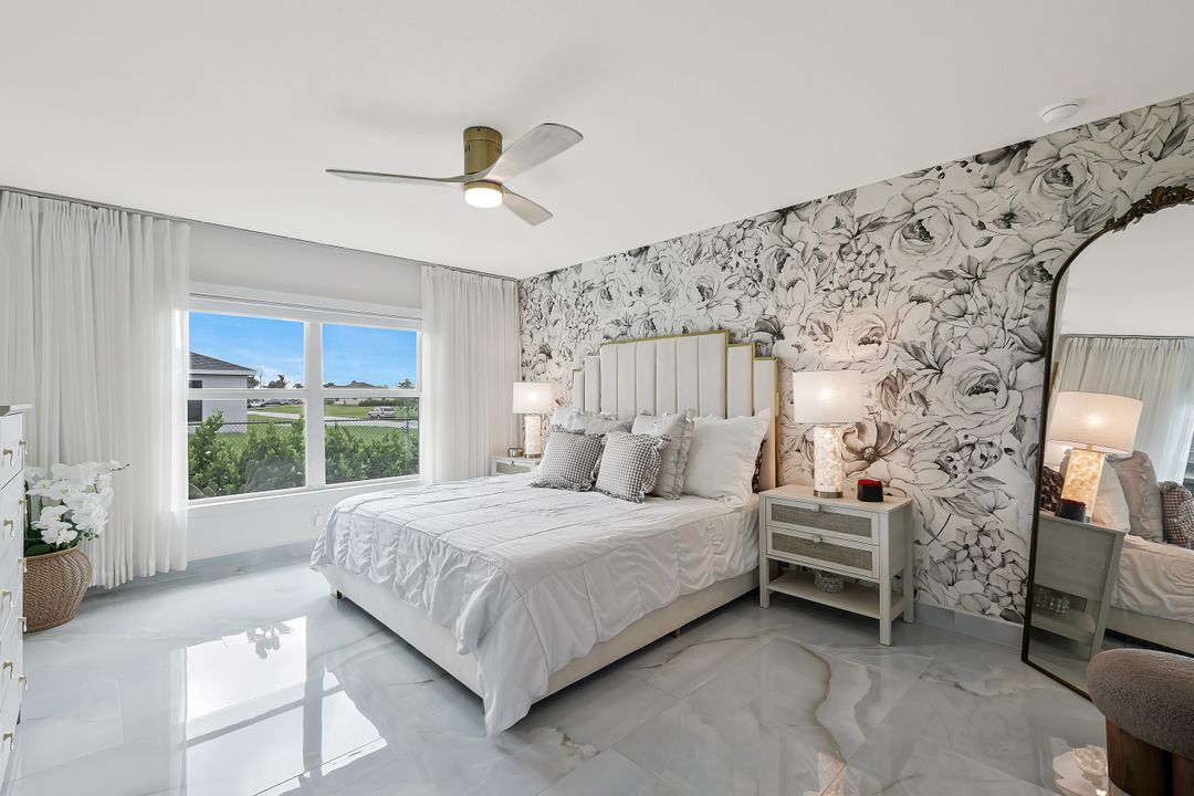 2003 NE 6th Ave, Cape Coral, FL 33909