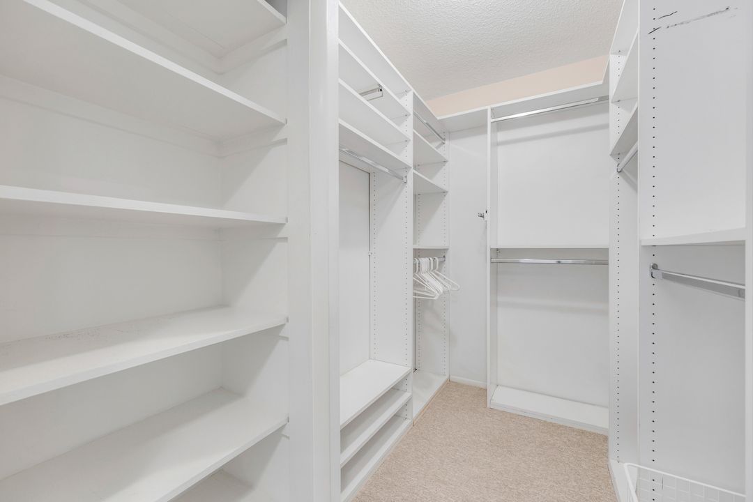 280 2nd Ave S #103, Naples, FL 34102