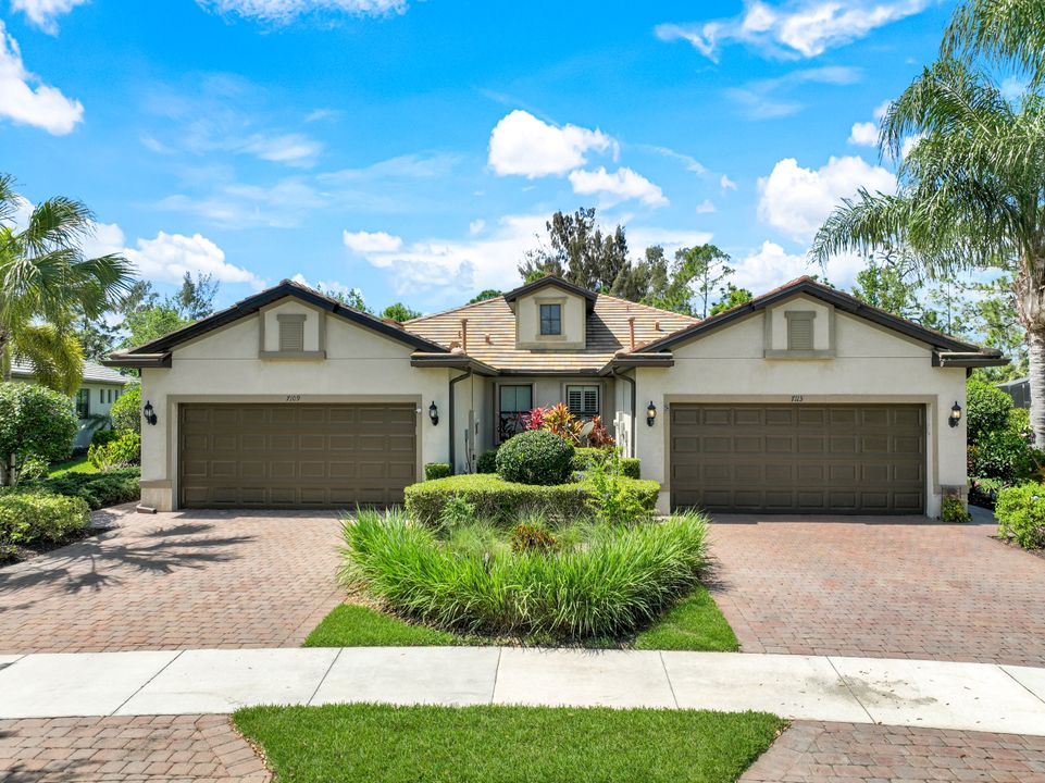 7113 Live Oak Dr, Naples, FL 34114