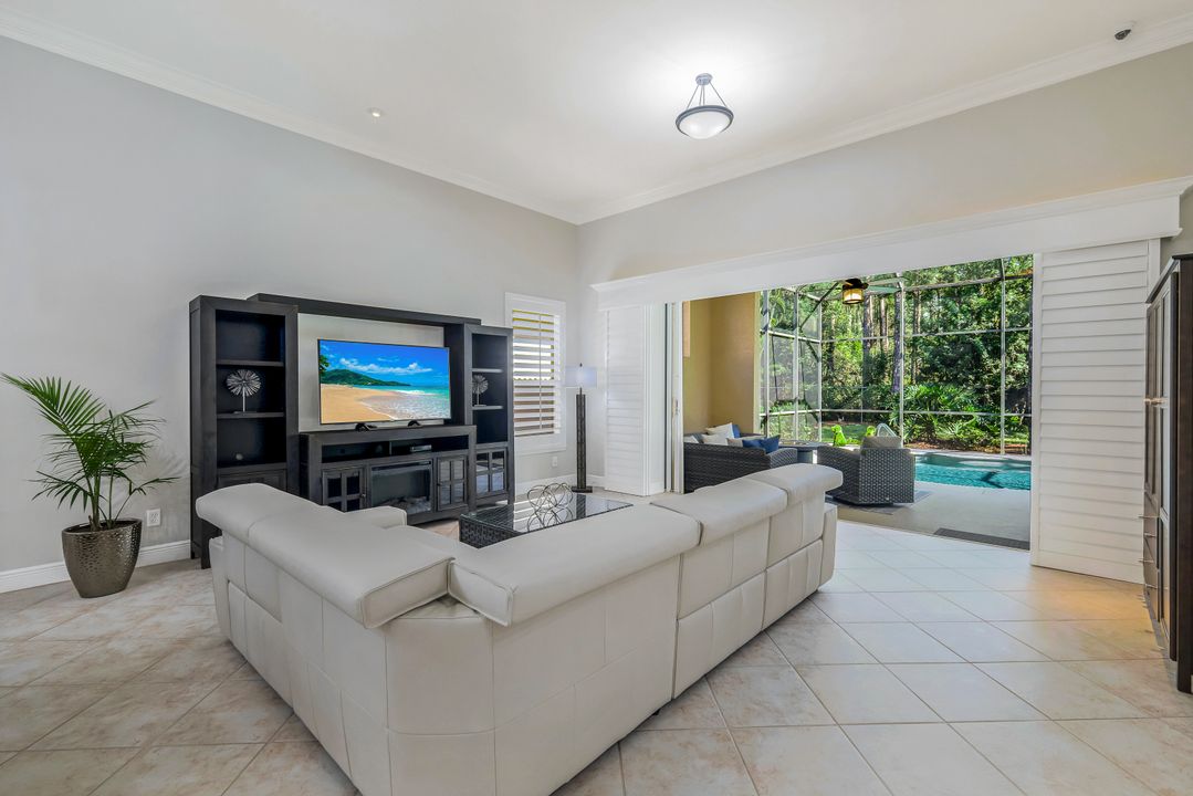 6075 Shallows Way, Naples, FL 34109