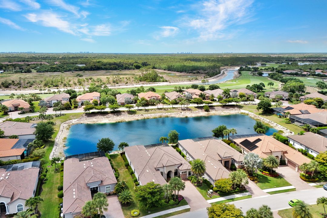 8675 Amour Ct, Naples, FL 34119