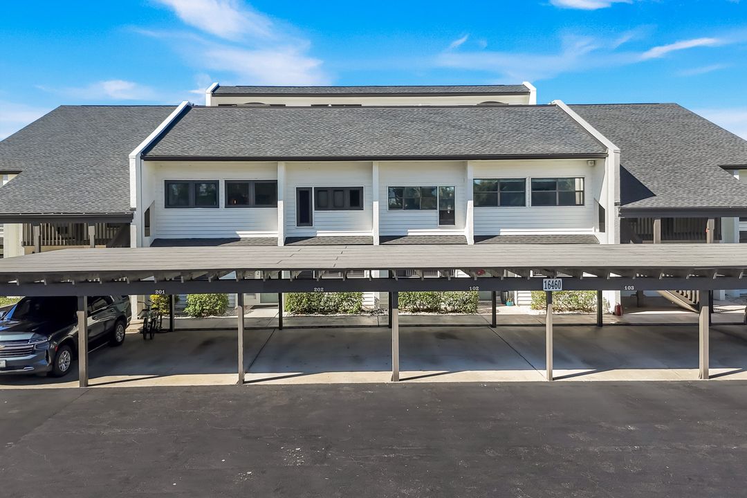 16460 Timberlakes Dr #103, Fort Myers, FL 33908