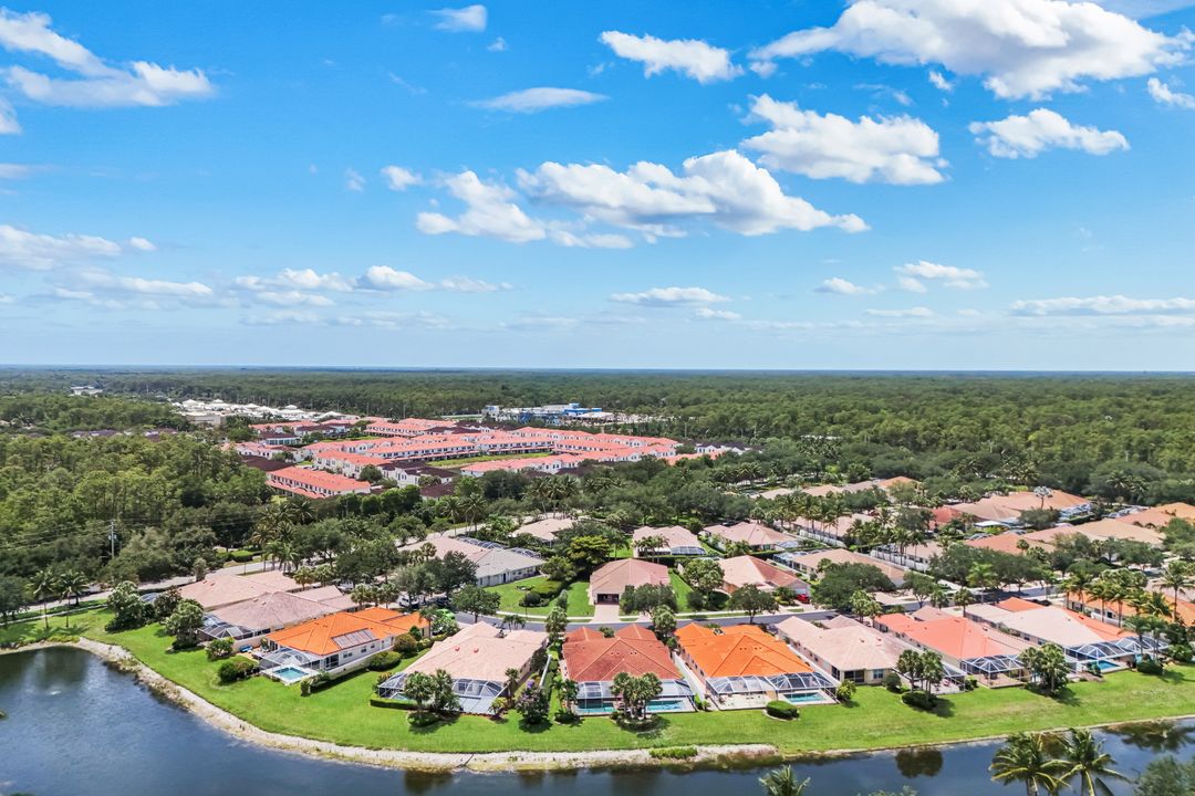 3343 Cayman Ln, Naples, FL 34119