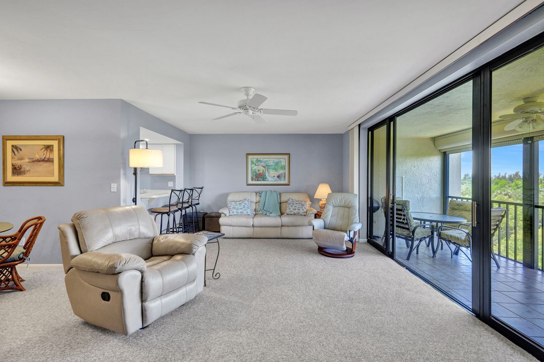 7129 Lakeridge View Court #302, Fort Myers, FL 33907