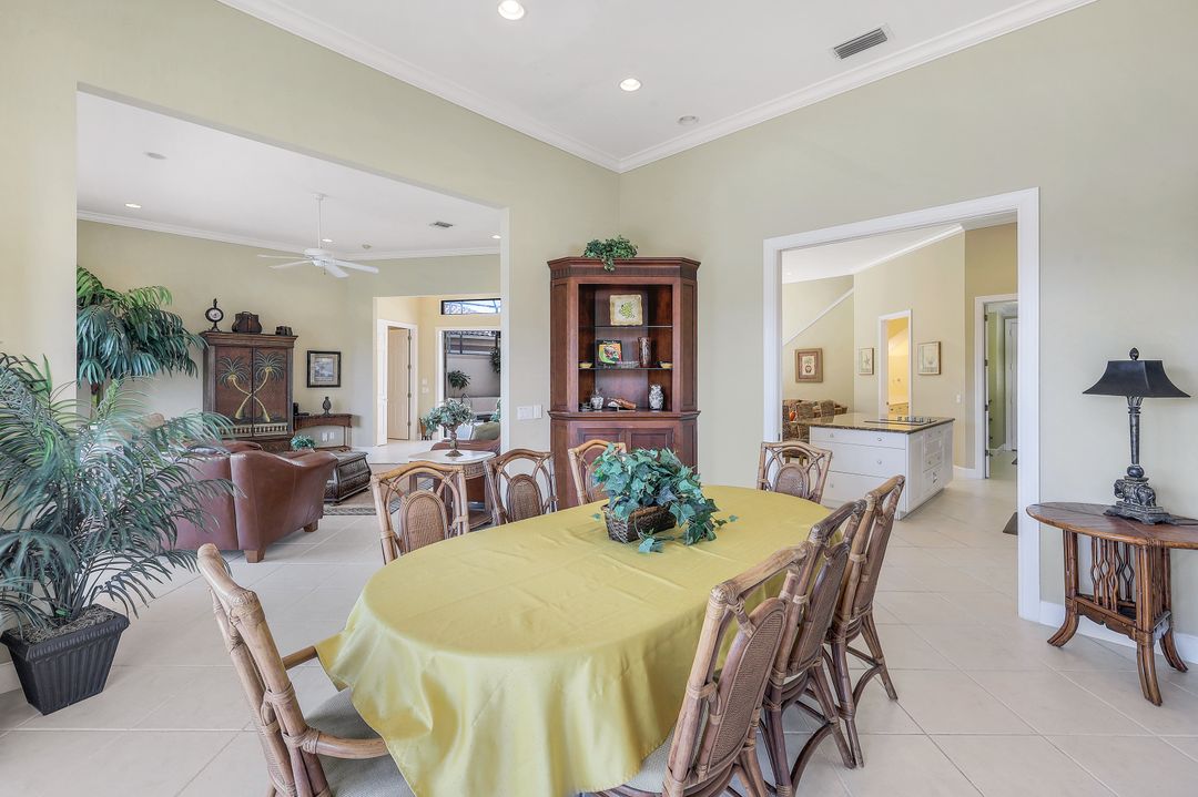 833 Swan Dr, Marco Island, FL 34145