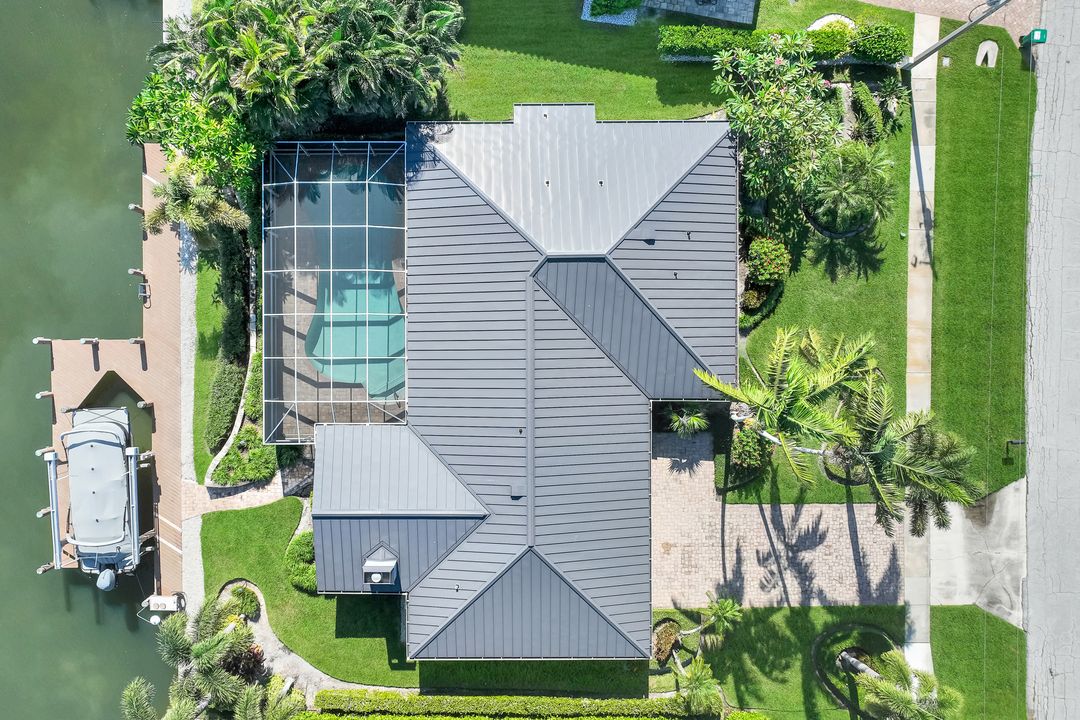 427 Nassau Ct, Marco Island, FL 34145