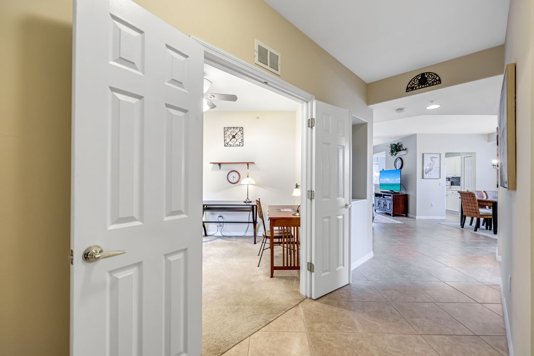 1375 Henley St #402, Naples, FL 34105