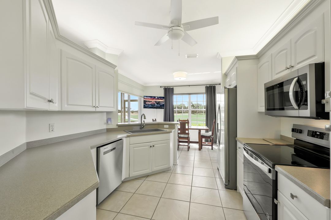 5877 3 Iron Dr #702, Naples, FL 34110