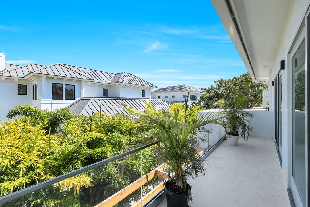 14 Sabre Ln, Naples, FL 34102