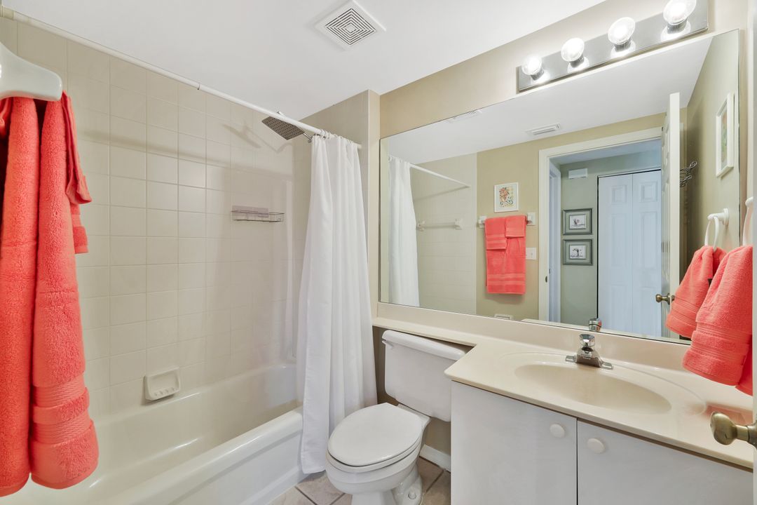 5025 Cedar Springs Dr #102, Naples, FL 34110