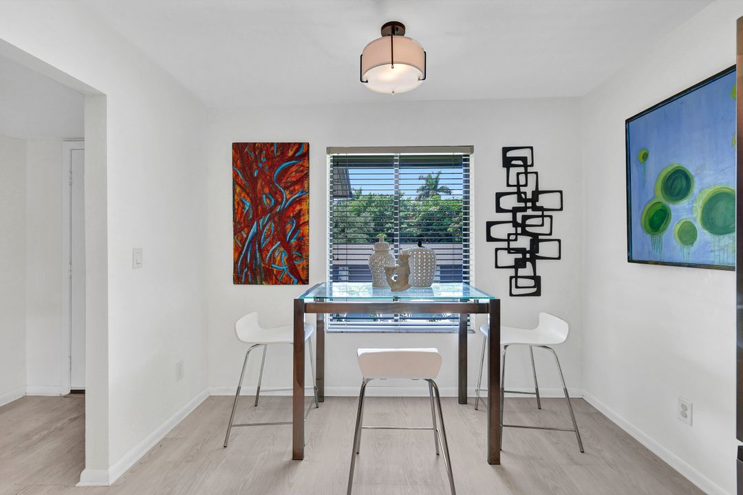 800 Misty Pines Cir #H205, Naples, FL 34105