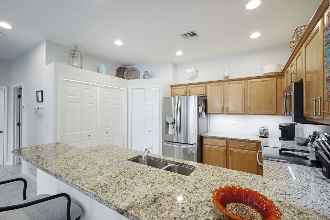 17006 Middlebrook Ct, Fort Myers, FL 33908