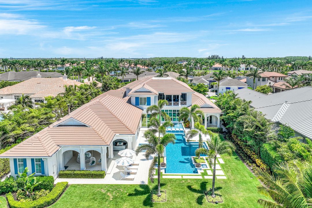 17412 Via Lugano Ct, Miromar Lakes, FL 33913